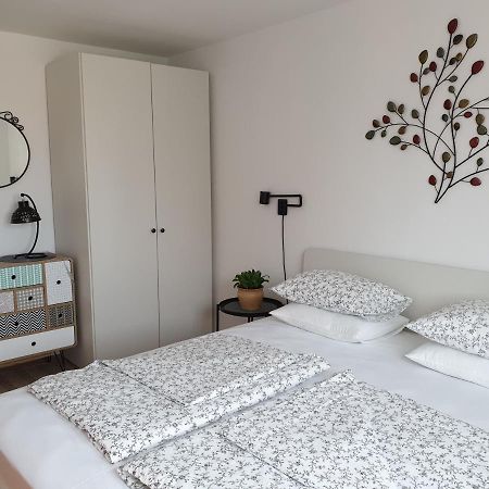 Apartment Maeistro By Privileggio Residence 로비니 외부 사진